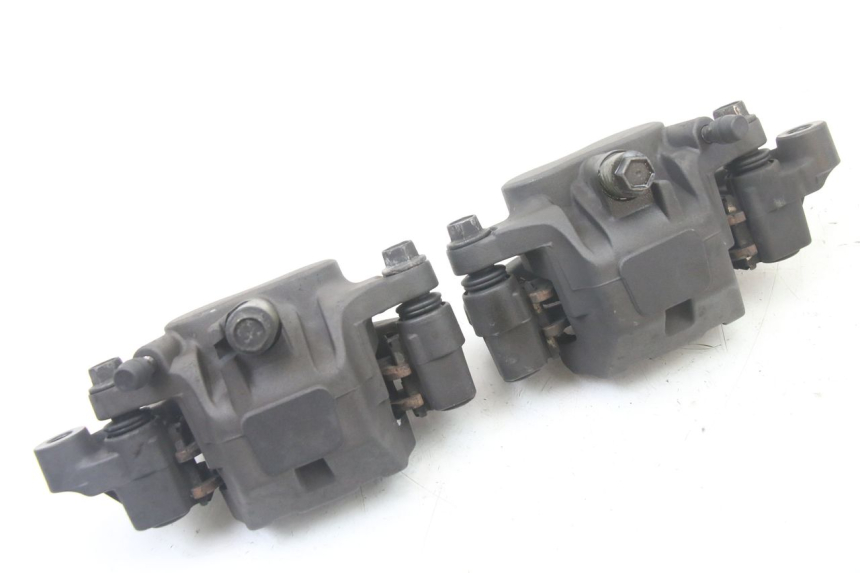 photo de PINZA FRENO ANTERIORE  YAMAHA XJ6 600 (2008 - 2016) - Altra angolazione