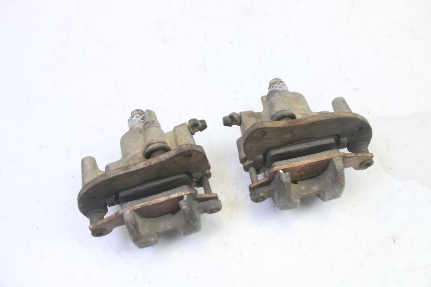 photo de PINZA FRENO ANTERIORE  YAMAHA YFM GRIZZLY 550 (2008 - 2015) - Dettagli dei punti di fissaggio