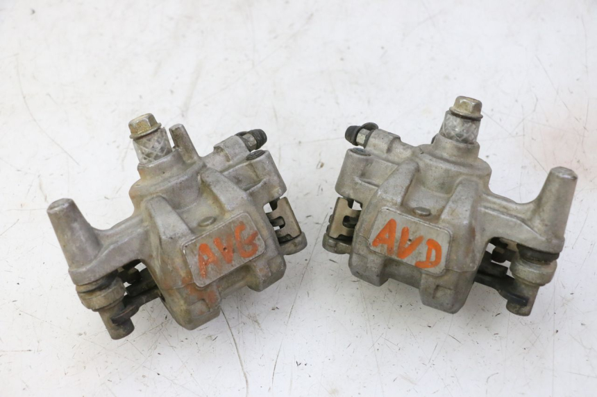 photo de PINZA FRENO ANTERIORE  YAMAHA YFM R RAPTOR 250 (2008 - 2014) - Altra angolazione