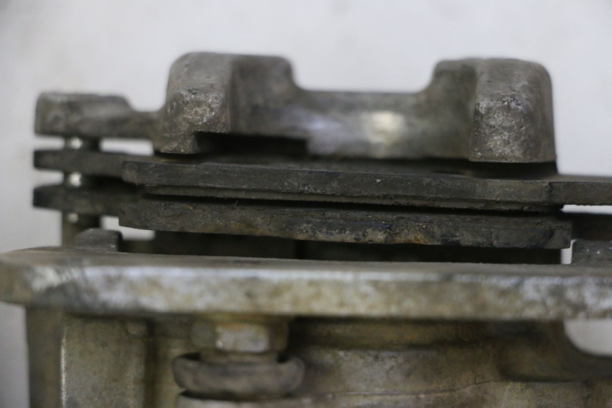 photo de PINZA FRENO ANTERIORE  YAMAHA YFM R RAPTOR 250 (2008 - 2014) - Dettagli dei punti di fissaggio