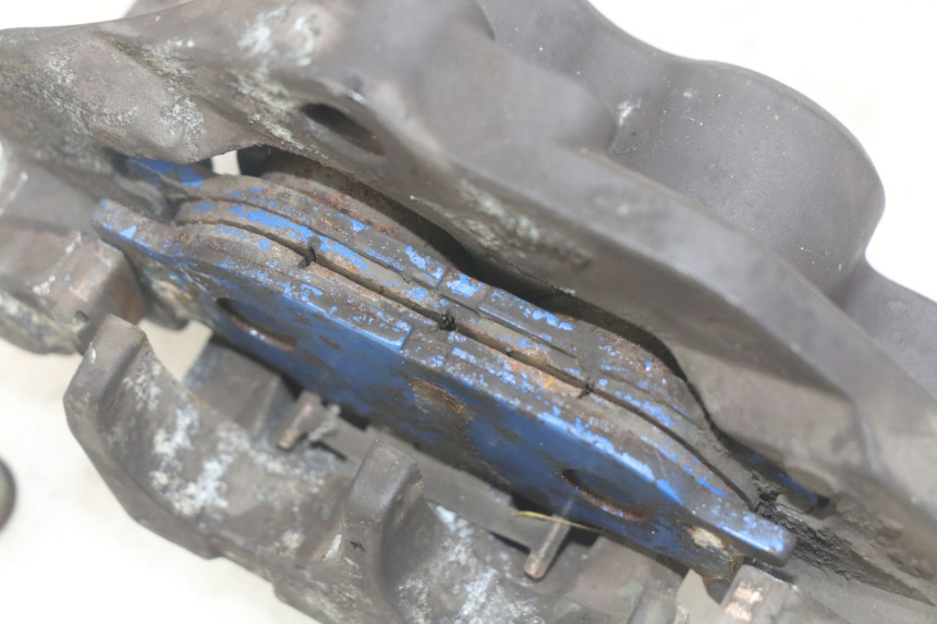 photo de PINZA FRENO ANTERIORE YAMAHA YP MAJESTY 400 (2004 - 2008) - Primo piano tecnico