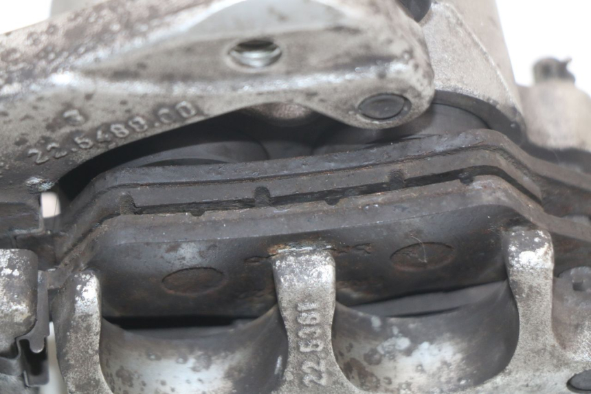 photo de PINZA FRENO ANTERIORE YAMAHA YP MAJESTY 125 (2002 - 2006) - Stato della superficie e materiale