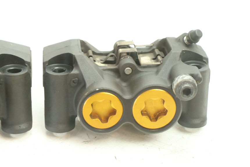 photo de PINZA FRENO ANTERIORE  YAMAHA YZF R6 600 (2008 - 2009) - Zoom sullo stato d'uso