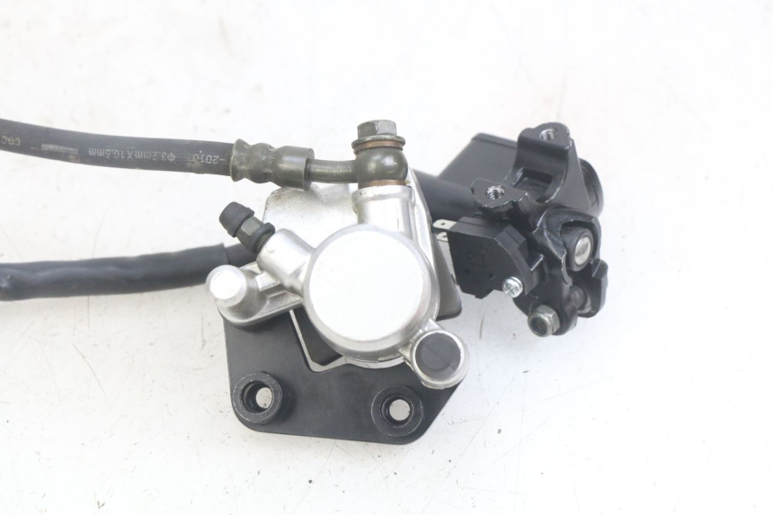 photo de PINZA FRENO ANTERIORE UNIVERSAL BIKE ZN50QT-11B 50 (2018 - 2021) - Dettagli dei punti di fissaggio