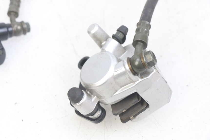 photo de PINZA FRENO ANTERIORE UNIVERSAL BIKE ZN50QT-11B 50 (2018 - 2021) - Stato della superficie e materiale