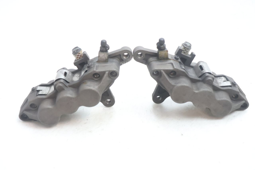 photo de PINZA FRENO ANTERIORE  KAWASAKI ZX-6R ZX6R 600 (2000 - 2002) - Stato della superficie e materiale