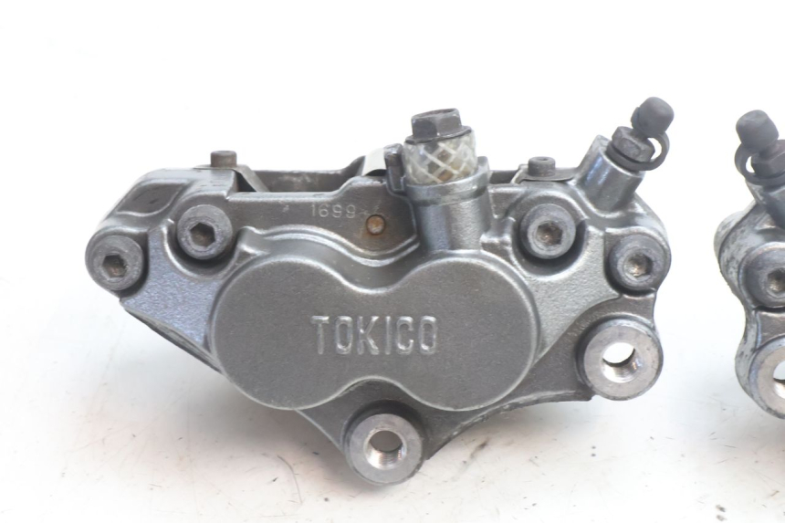 photo de PINZA FRENO ANTERIORE  KAWASAKI ZZR 600 (1995 - 2004) - Dettaglio del componente