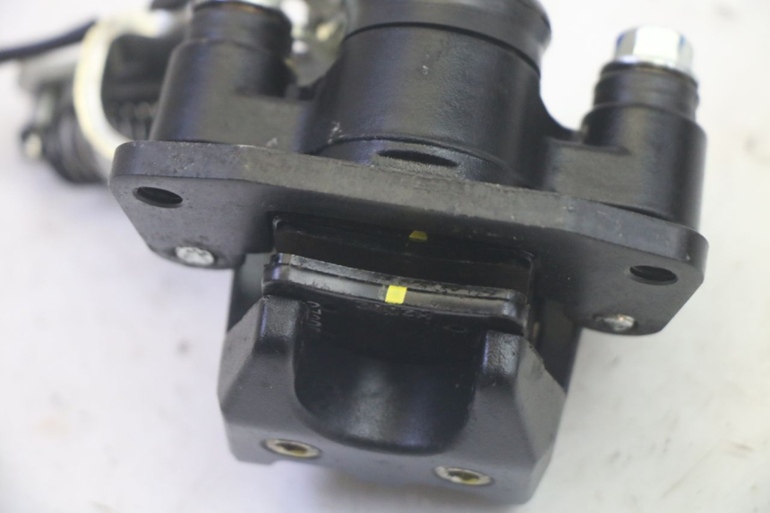 photo de PINZA FRENO ROLL LOCK PIAGGIO MP3 HPE 350 (2018 - 2020) - Stato della superficie e materiale