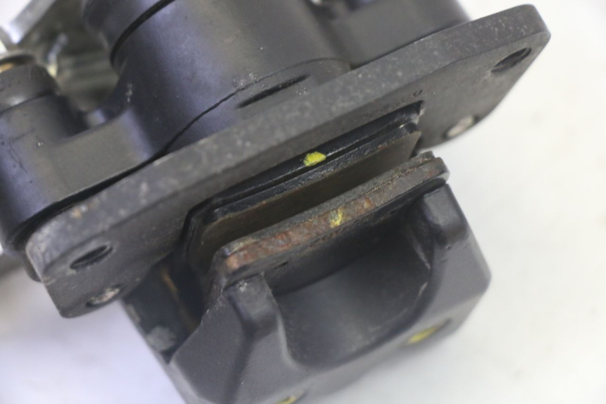 photo de PINZA FRENO ROLL LOCK PIAGGIO MP3 LT 300 (2010 - 2016) - Dettagli dei punti di fissaggio