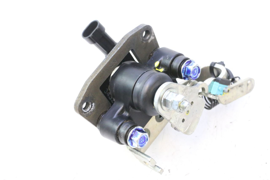 photo de PINZA FRENO ROLL LOCK PIAGGIO MP3 500 (2011 - 2015) - Dettagli dei punti di fissaggio