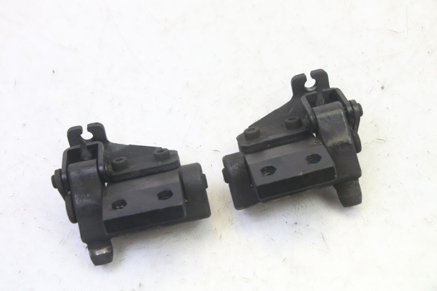 photo de PARCHEGGIO PINZA FRENO QUADRO 4 4D 350 (2015 - 2018) - Altra angolazione