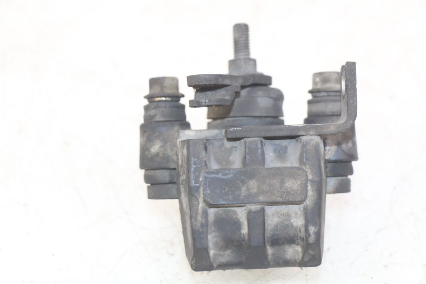 photo de PATTINO DI PARCHEGGIO GILERA GP 800 (2007 - 2013) - Primo piano tecnico