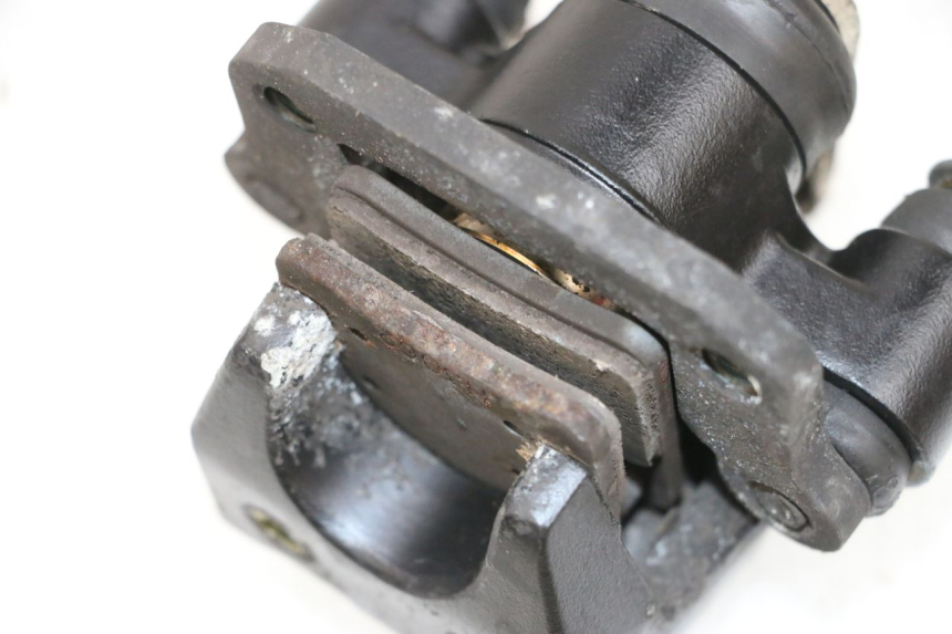 photo de PARCHEGGIO PINZA FRENO PIAGGIO MP3 HPE 300 (2019 - 2026) - Altra angolazione