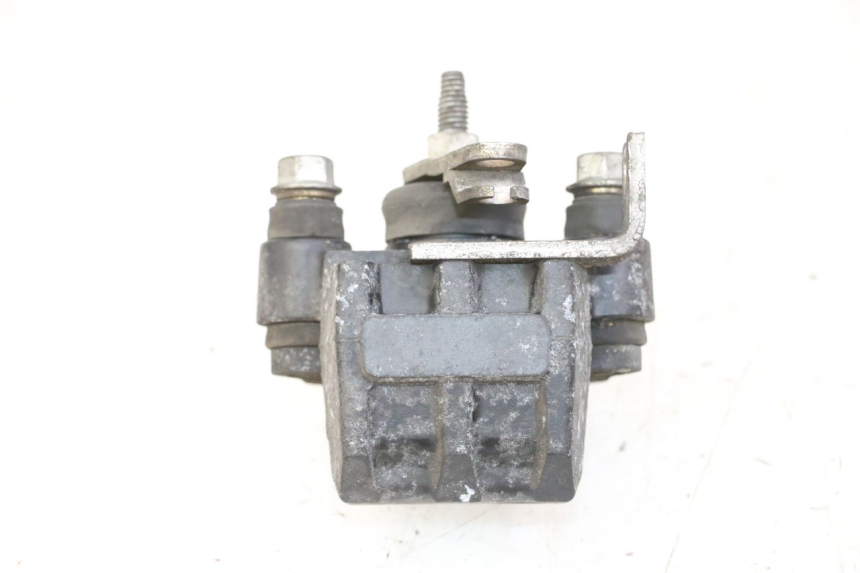 photo de PATTINO DI PARCHEGGIO PIAGGIO MP3 500 (2014 - 2017) - Dettagli dei punti di fissaggio