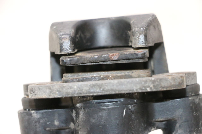 photo de PATTINO DI PARCHEGGIO PIAGGIO MP3 125 (2006 - 2014) - Dettaglio del componente