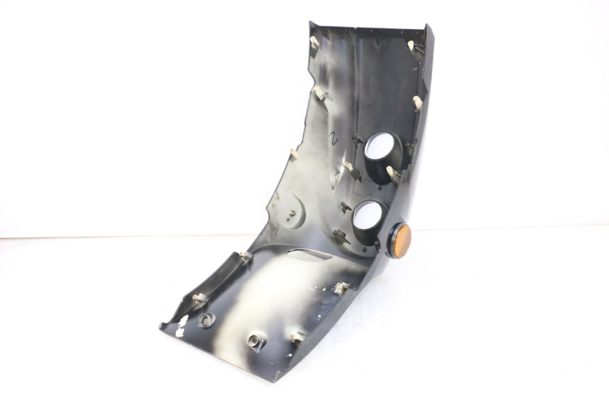 photo de SCUDO CARENA ANTERIORE E-MAX 80L 1 (2011 - 2014) - Zoom sullo stato d'uso