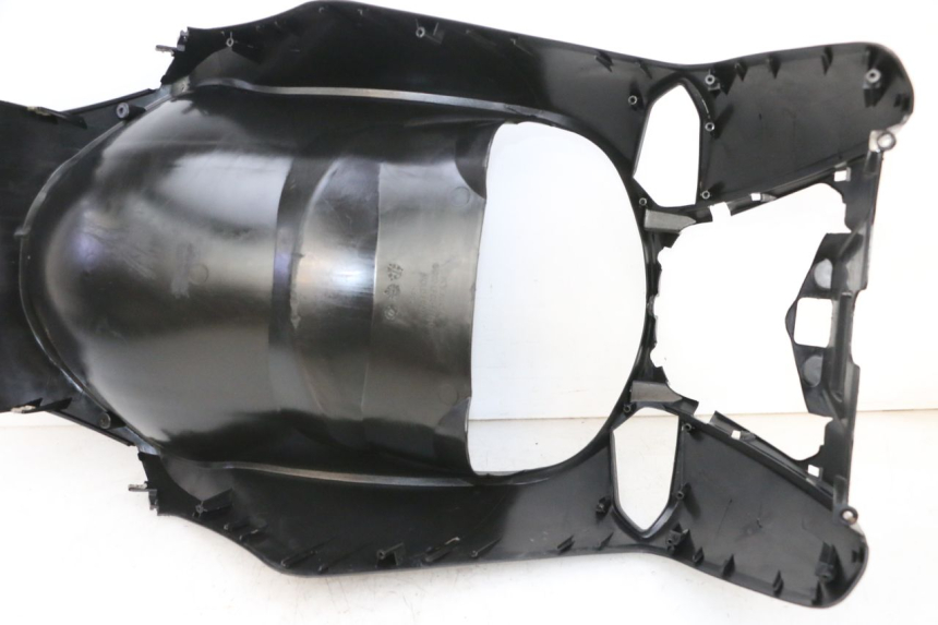 photo de FACCIATA ANTERIORE KYMCO AGILITY CITY 4T 50 (2008 - 2016) - Primo piano tecnico