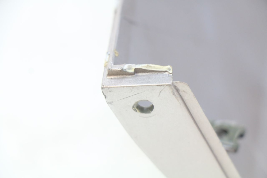 photo de ANTERIORE ECCITY ARTELEC 670 1 (2013 - 2017) - Dettagli dei punti di fissaggio