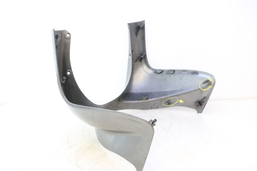 photo de FACCIATA ANTERIORE SUZUKI BURGMAN 125 (2007 - 2014) - Primo piano tecnico