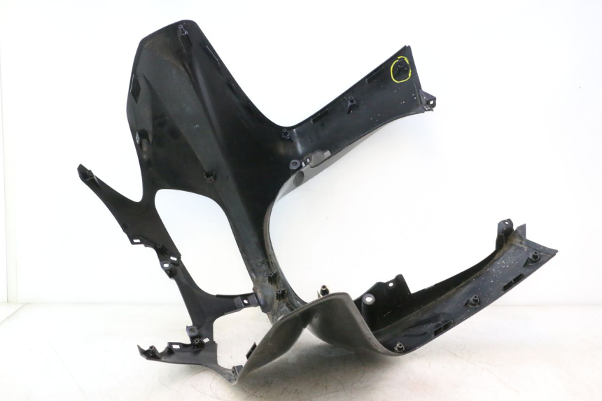 photo de SCUDO CARENA ANTERIORE SUZUKI BURGMAN EXECUTIVE ABS 650 (2006 - 2012) - Caratteristiche distintive