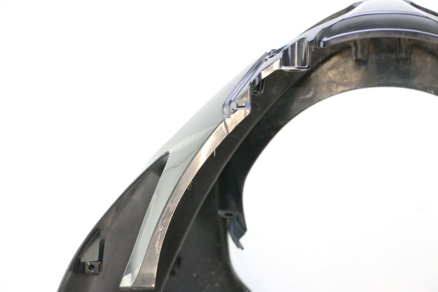 photo de SCUDO CARENA ANTERIORE SUZUKI BURGMAN EXECUTIVE ABS 650 (2006 - 2012) - Dettaglio del componente