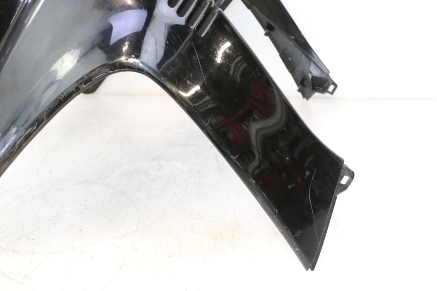 photo de SCUDO CARENA ANTERIORE SUZUKI BURGMAN EXECUTIVE ABS 650 (2006 - 2012) - Primo piano tecnico