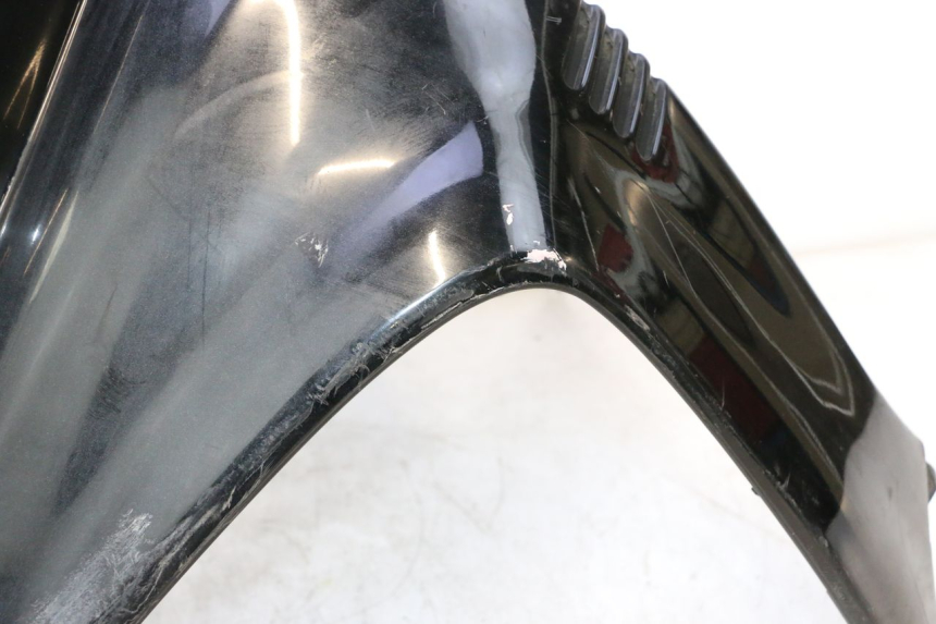 photo de SCUDO CARENA ANTERIORE SUZUKI BURGMAN EXECUTIVE ABS 650 (2006 - 2012) - Dettagli dei punti di fissaggio