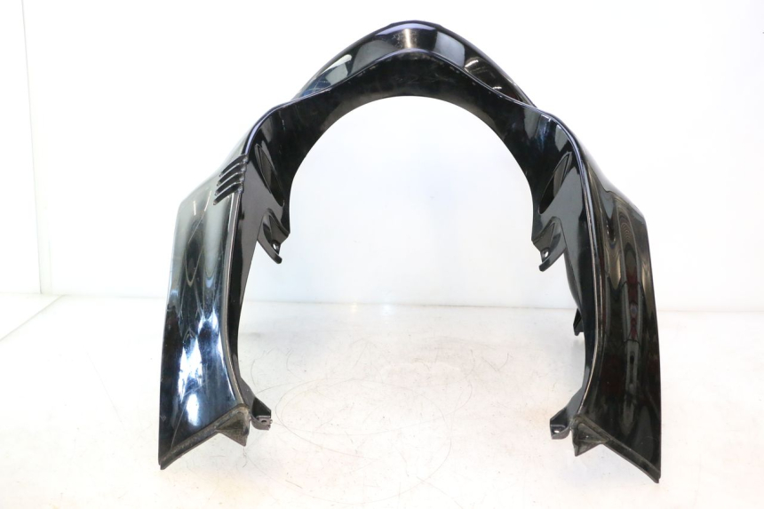 photo de SCUDO CARENA ANTERIORE SUZUKI BURGMAN EXECUTIVE ABS 650 (2006 - 2012) - Caratteristiche distintive