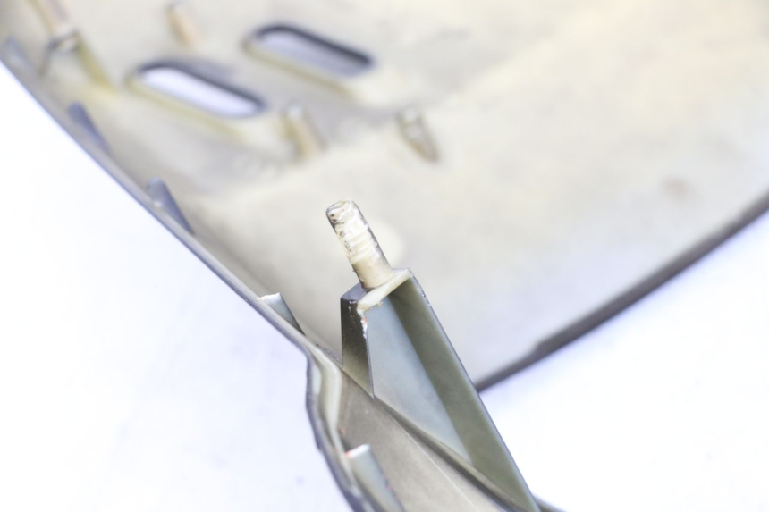 photo de SCUDO CARENA ANTERIORE YAMAHA BW'S 50 (2004 - 2017) - Zoom sullo stato d'uso