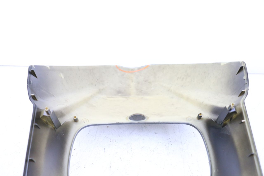 photo de SCUDO CARENA ANTERIORE YAMAHA BW'S 50 (2004 - 2017) - Dettagli dei punti di fissaggio