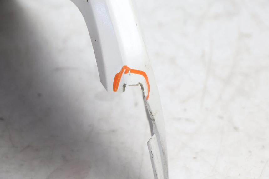 photo de SCUDO CARENA ANTERIORE YAMAHA BW'S BWS 125 (2010 - 2013) - Caratteristiche distintive