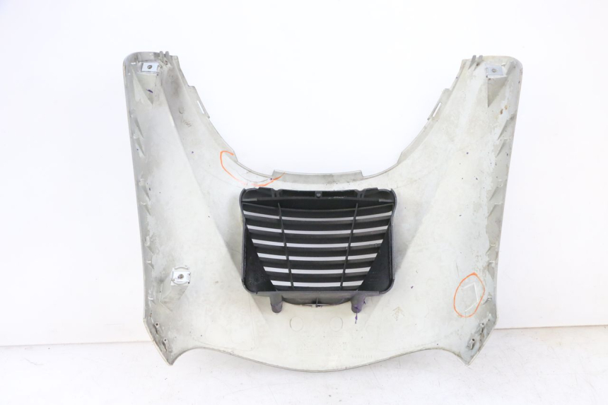 photo de SCUDO CARENA ANTERIORE PEUGEOT ELYSEO 125 (1999 - 2004) - Dettagli dei punti di fissaggio