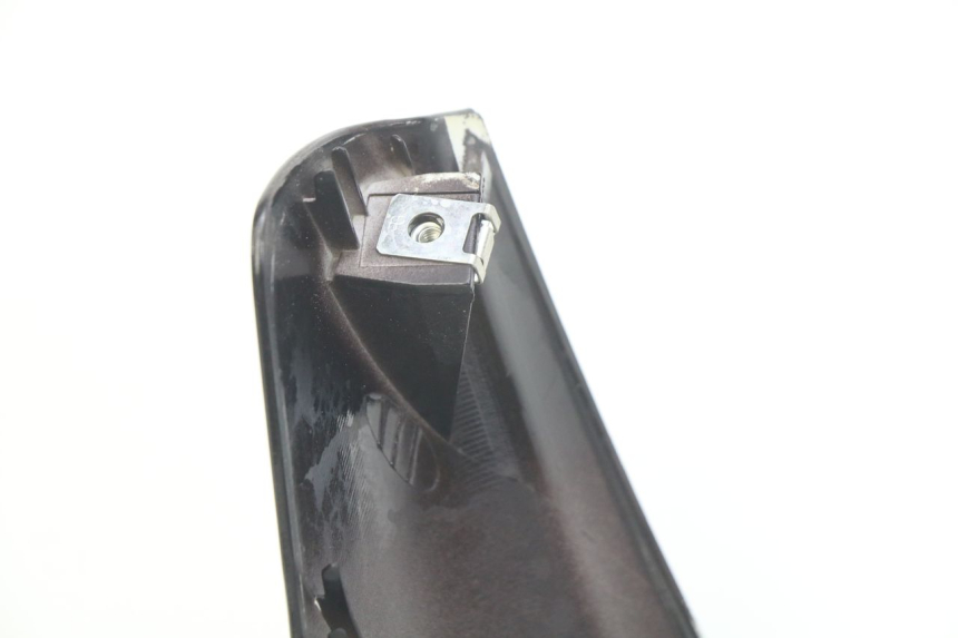 photo de SCUDO CARENA ANTERIORE PEUGEOT ELYSTAR 50 (2002 - 2014) - Dettagli dei punti di fissaggio