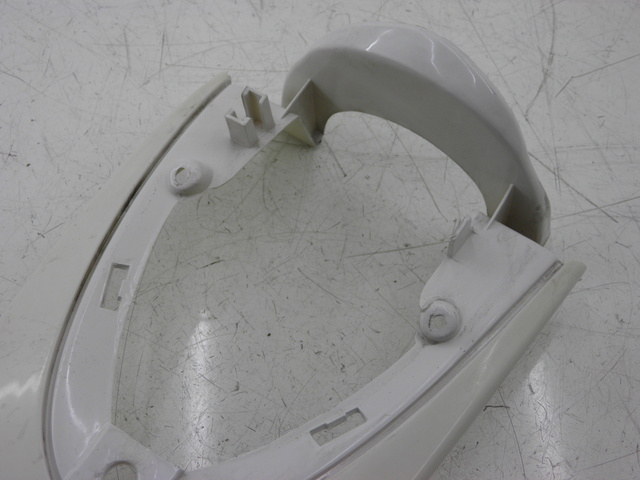 photo de SCUDO CARENA ANTERIORE EUROCKA RETRO 50 (2007 - 2014) - Dettagli dei punti di fissaggio