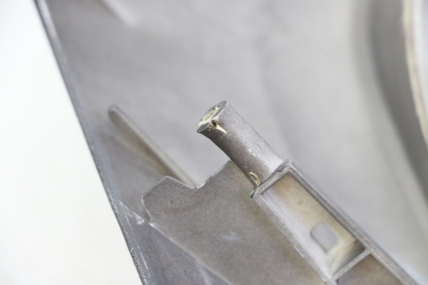 photo de SCUDO CARENA ANTERIORE JM MOTORS EVOLIS 4T 50 (2018 - 2022) - Caratteristiche distintive