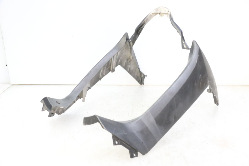 photo de SCUDO CARENA ANTERIORE JM MOTORS EVOLIS 4T 50 (2018 - 2022) - Primo piano tecnico