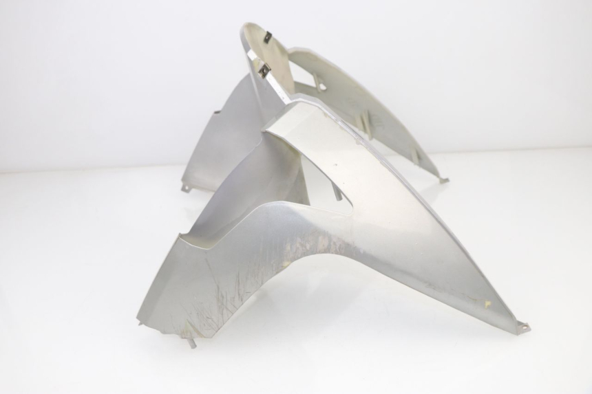 photo de FACCIATA ANTERIORE REVATTO FUTURA GT 125 (2006 - 2008) - Altra vista dell'articolo