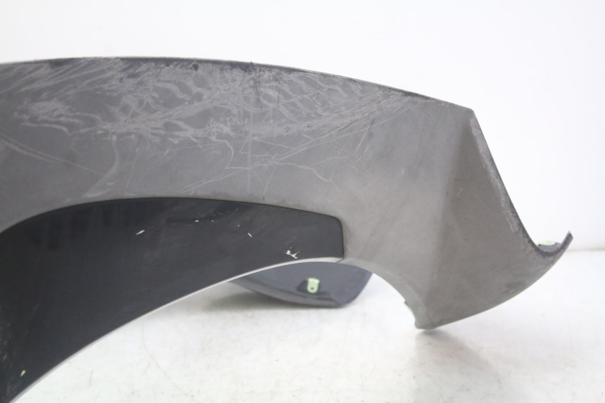 photo de SCUDO CARENA ANTERIORE PEUGEOT GEOPOLIS RS 125 (2007 - 2009) - Caratteristiche distintive