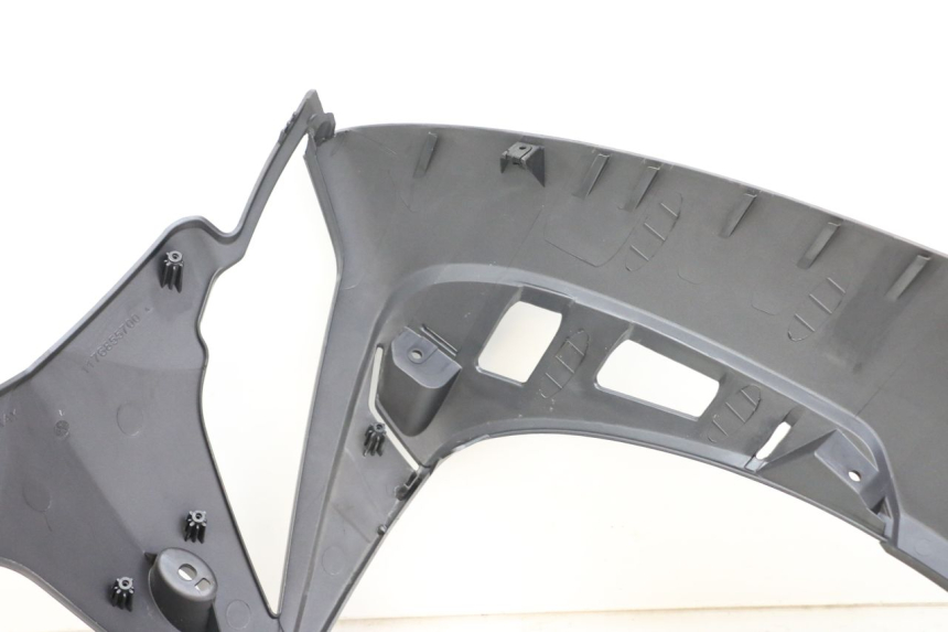 photo de SCUDO CARENA ANTERIORE PEUGEOT GEOPOLIS RS 125 (2007 - 2009) - Primo piano tecnico