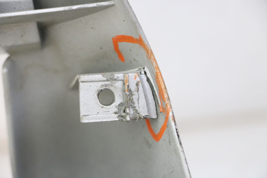 photo de SCUDO CARENA ANTERIORE GILERA STALKER 50 (1997 - 2005) - Dettagli dei punti di fissaggio