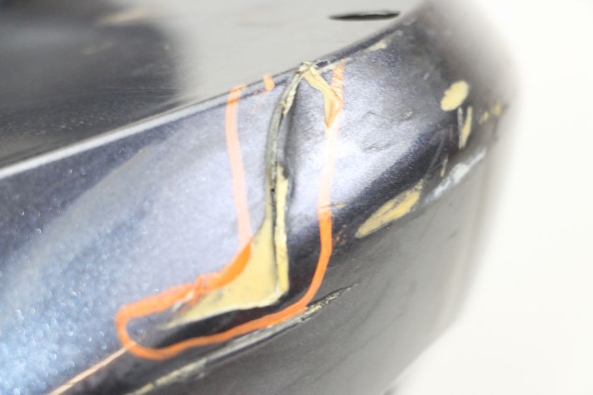 photo de SCUDO CARENA ANTERIORE KYMCO GRAND DINK 125 (2008 - 2014) - Primo piano tecnico