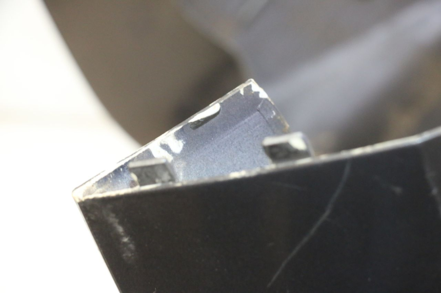 photo de SCUDO CARENA ANTERIORE KYMCO GRAND DINK 125 (2008 - 2014) - Dettaglio del componente