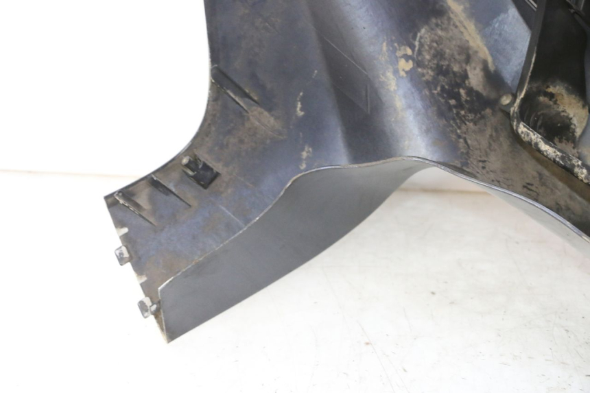 photo de SCUDO CARENA ANTERIORE KYMCO GRAND DINK 125 (2008 - 2014) - Stato della superficie e materiale