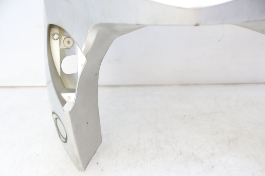 photo de SCUDO CARENA ANTERIORE KYMCO GRAND DINK 125 (2002 - 2007) - Zoom sullo stato d'uso