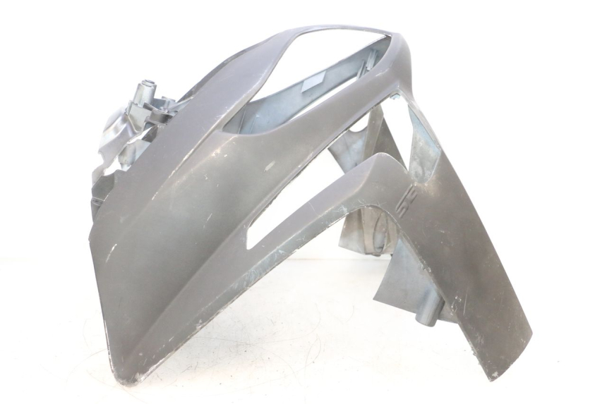 photo de SCUDO CARENA ANTERIORE SYM GTS EVO 125 (2009 - 2013) - Primo piano tecnico