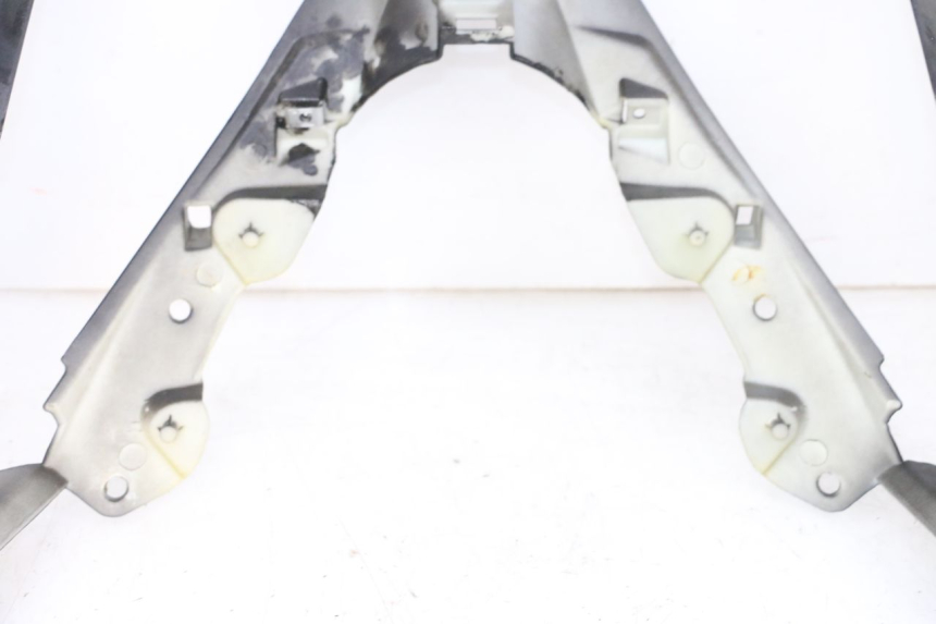 photo de SCUDO CARENA ANTERIORE JM MOTORS GTS 125 (2015 - 2019) - Primo piano tecnico