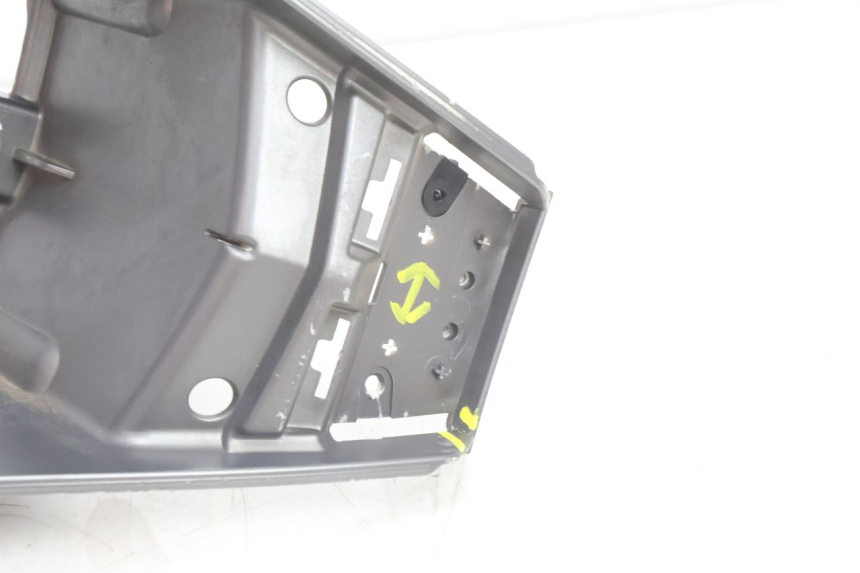 photo de PARAURTI ANTERIORE INFERIORE PEUGEOT CITYSTAR 2T 50 (2018 - 2021) - Dettaglio del componente