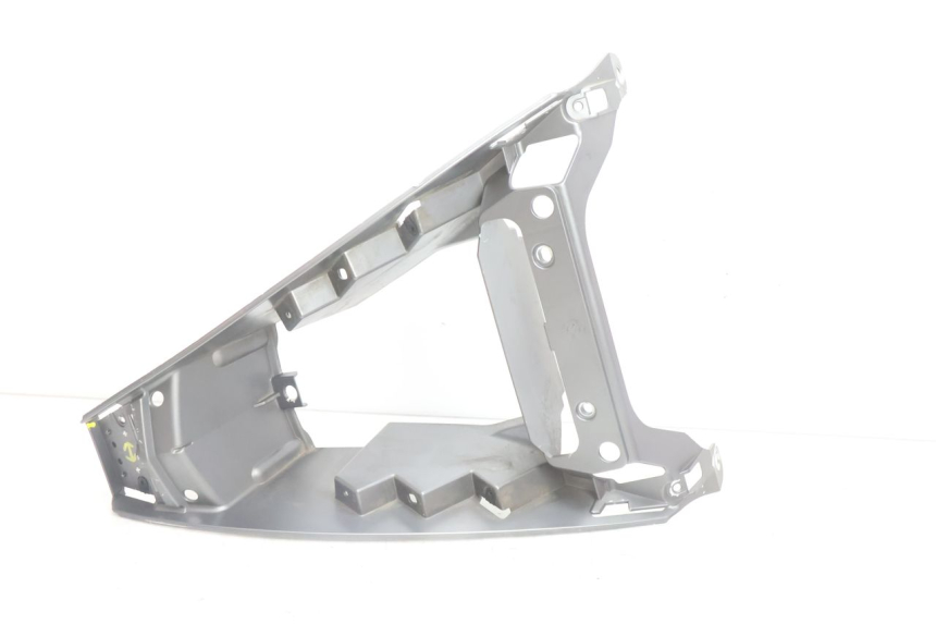 photo de PARAURTI ANTERIORE INFERIORE PEUGEOT CITYSTAR 2T 50 (2018 - 2021) - Primo piano tecnico
