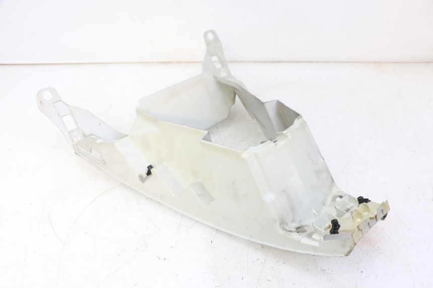 photo de PARAURTI ANTERIORE INFERIORE PEUGEOT CITYSTAR 50 (2013 - 2017) - Zoom sullo stato d'uso