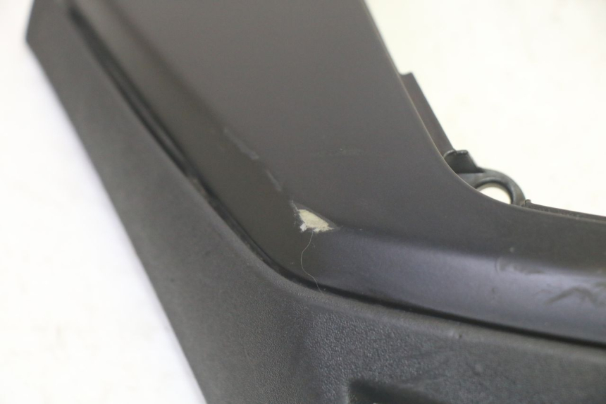 photo de CARENA ANTERIORE INFERIORE PIAGGIO MP3 HPE 350 (2018 - 2020) - Dettaglio del componente